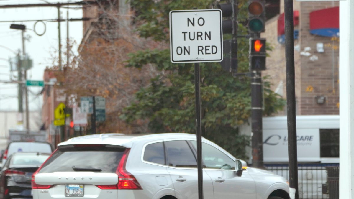 US cities push to ban right turns on red as pedestrian deaths rise – NBC Bay Area - Vimarsana News