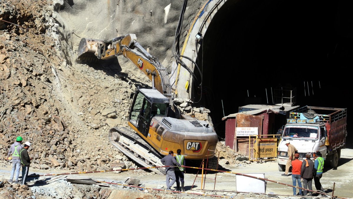 41 workers in India are stuck in a tunnel for an 8th day – NBC Bay Area - Vimarsana News