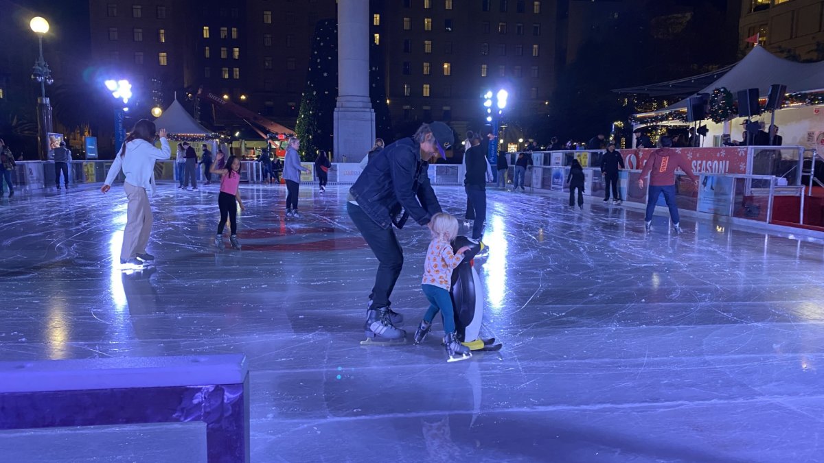 Union Square Ice Skating, Ice Rink Hours