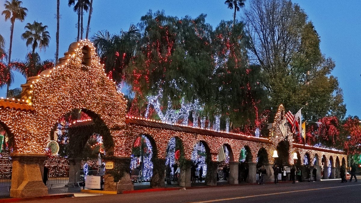 Seven sparkly stay-over packages festoon the Mission Inn's famous 'Festival of Lights' – NBC Bay Area - Vimarsana News