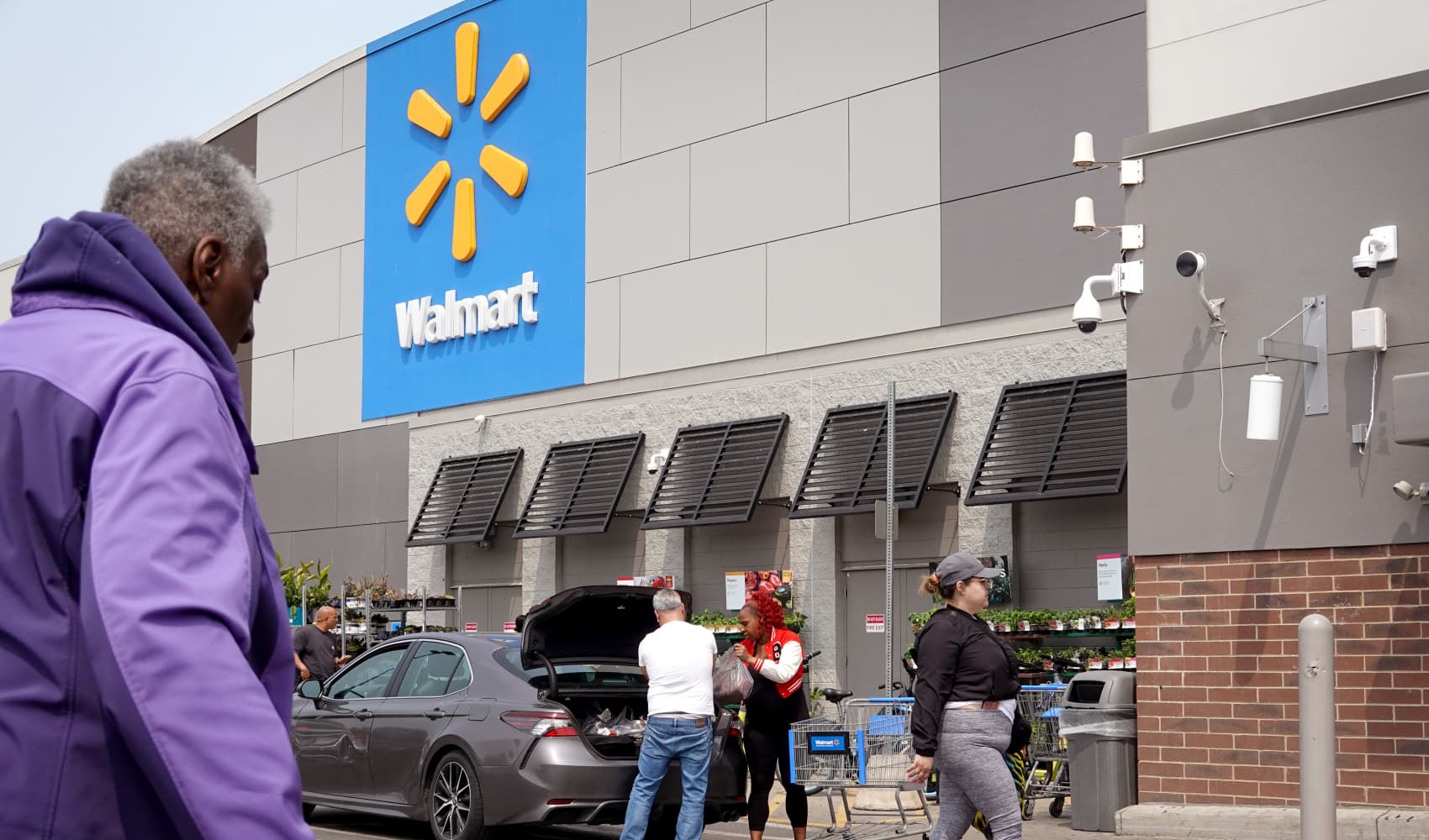 Walmart closes one of its Norwalk locations – NBC Connecticut