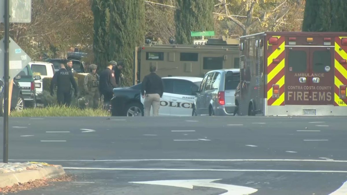 Police arrest Pleasant Hill man after standoff, shooting at armored vehicles - Vimarsana News