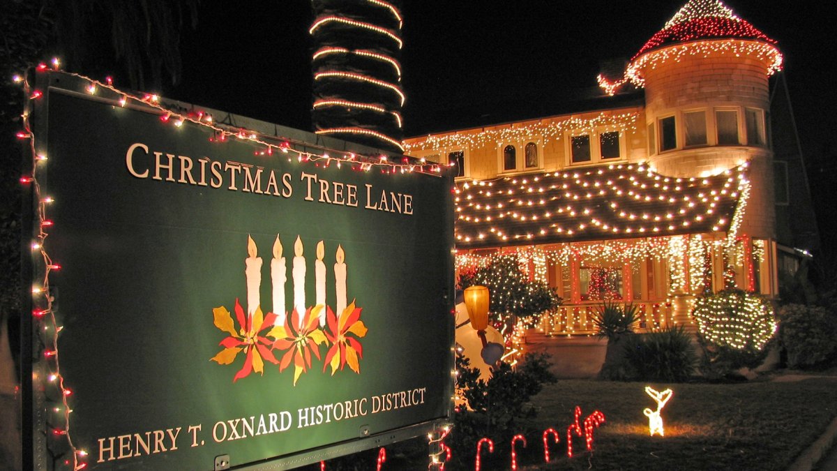 Oxnard illuminated Christmas Tree Lane to stay aglow for several