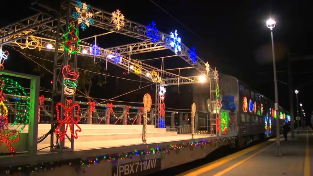 Caltrain rolls out its Holiday Train this weekend NBC Bay Area