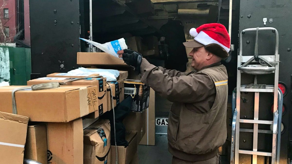 Online holiday spending jumps nearly 5% to new record, Adobe Analytics says - Vimarsana News