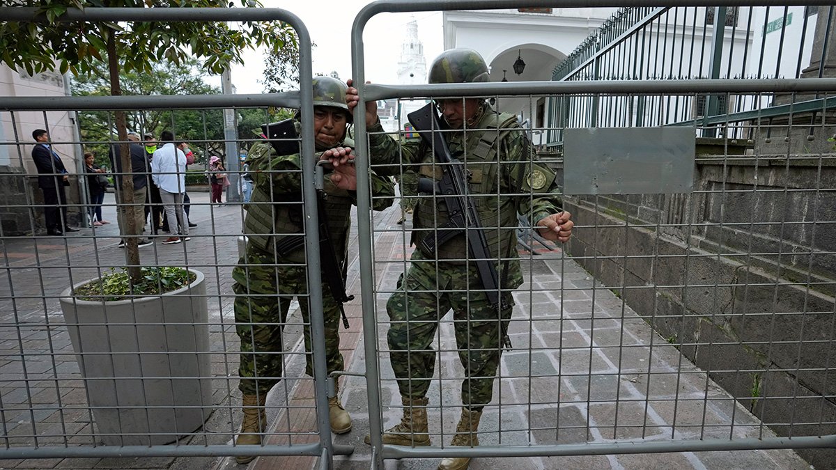 Schools and shops are closed in Ecuador after armed attack on live TV – NBC Bay Area - Vimarsana News
