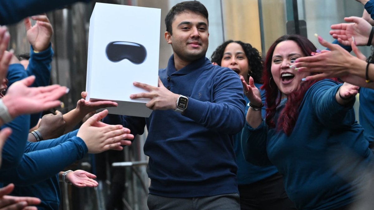 Apple’s Vision Pro virtual reality headset launches in U.S. – NBC Bay Area