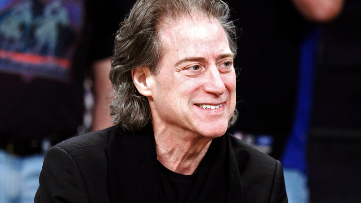 Comedian Richard Lewis dies at 76 – NBC Bay Area - Vimarsana News