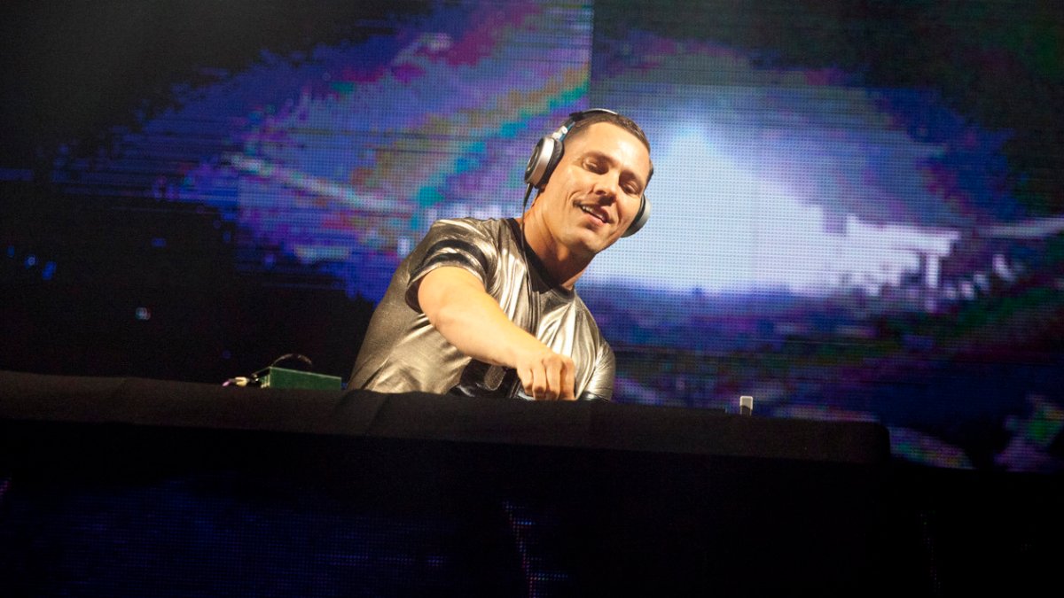 DJ Tiësto pulls out of Super Bowl for family reasons – NBC Bay Area - Vimarsana News