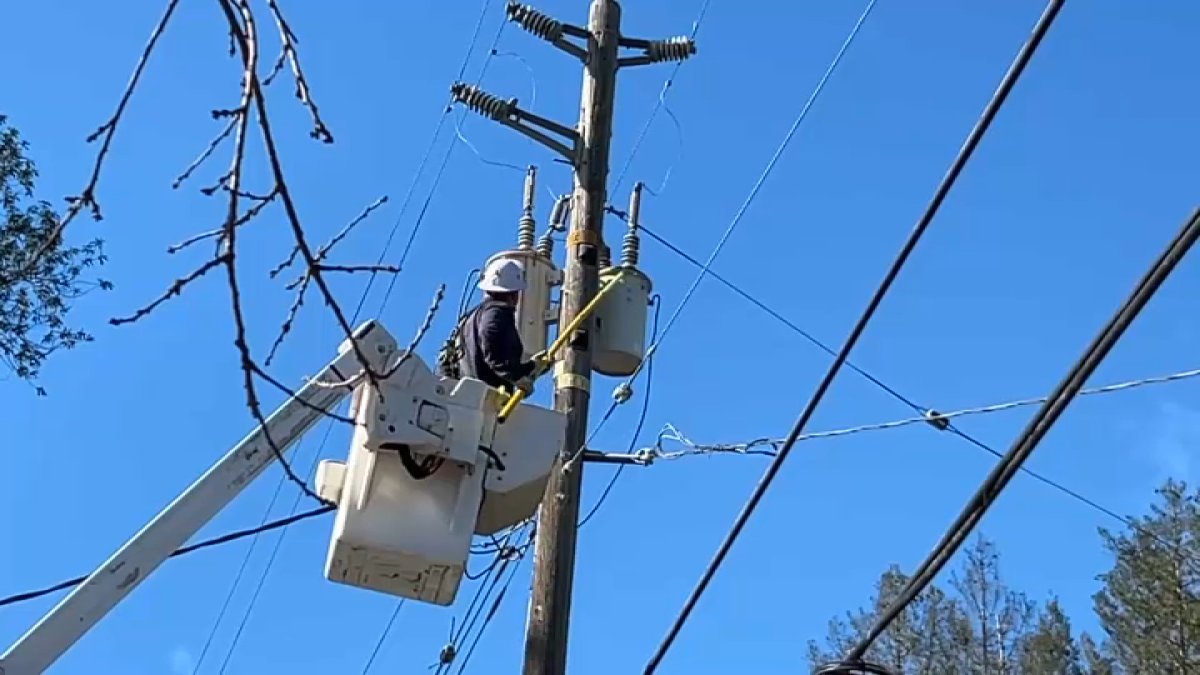 ‘Like a war zone up there’ Some North Bay residents endure fifth day