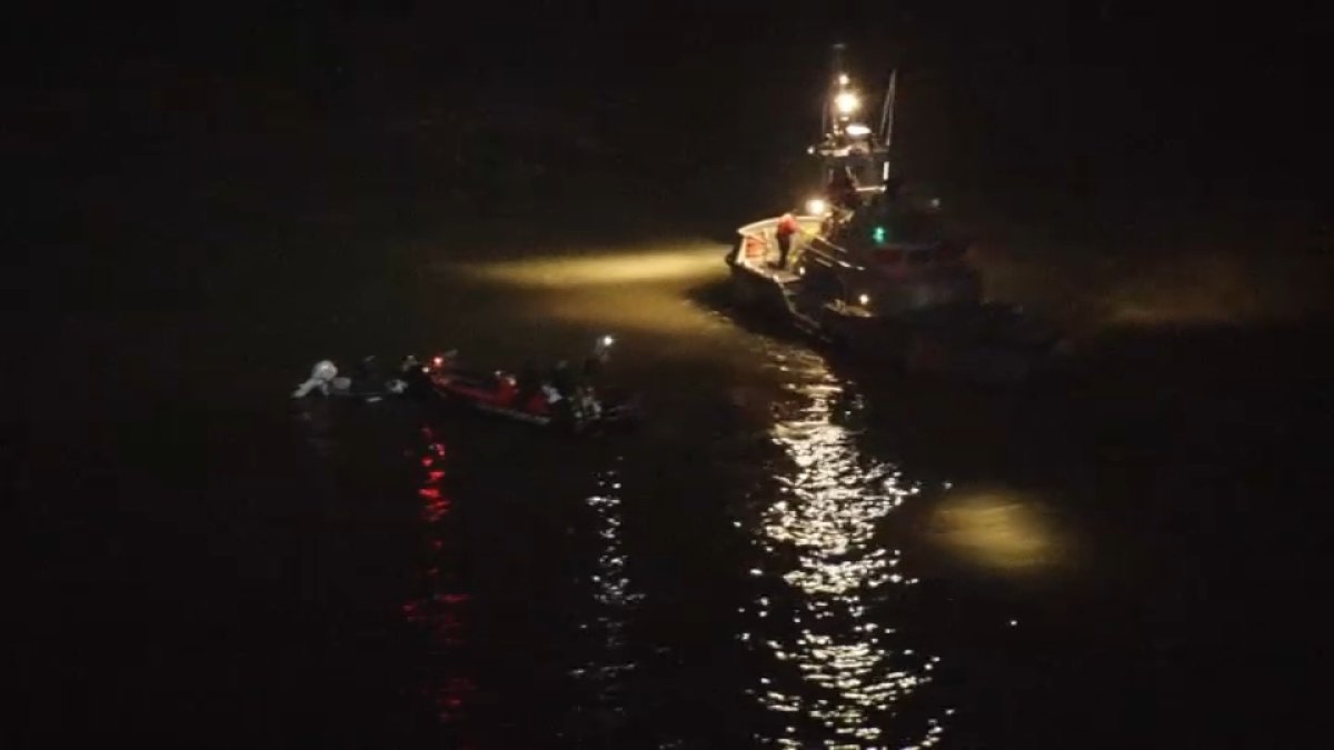 At least 2 rescued after their vessel took water near Golden Gate ...