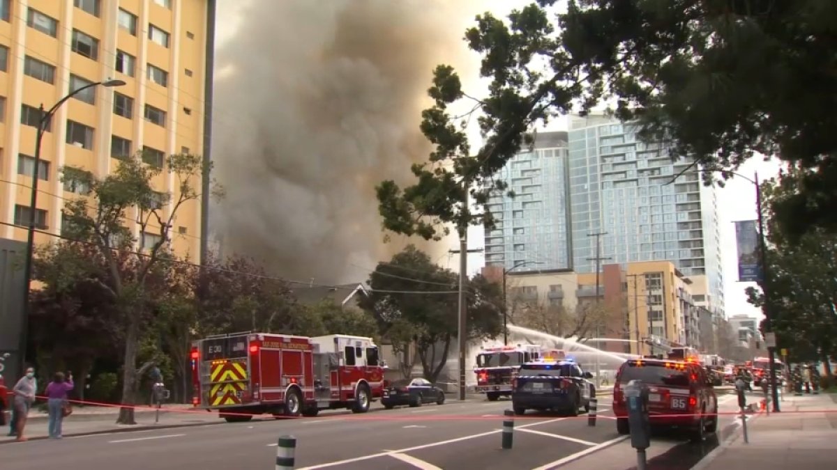 Crews Contain 2 Alarm House Fire In San Jose Nbc Bay Area