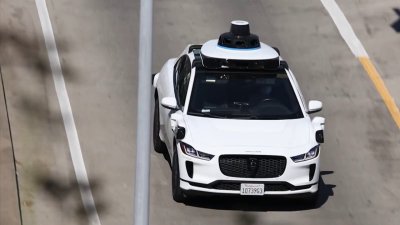 California lawmakers clear path for more oversight, traffic tickets for driverless cars
