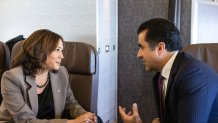 Pedro Guerrero speaks with Vice President Kamala Harris onboard Air Force Two.