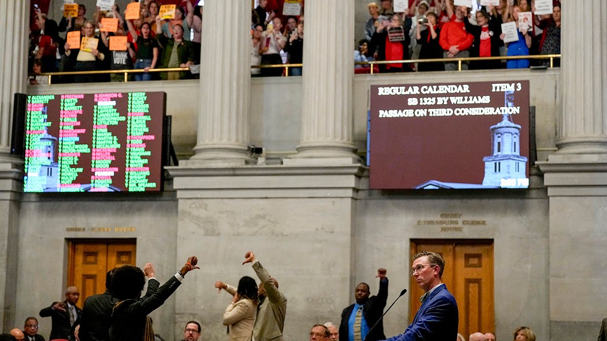 Tennessee lawmakers pass bill that would allow teachers to carry guns – NBC Bay Area - Vimarsana News