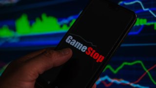 CNBC Daily Open: Dow briefly tops 40,000 for the first time, meme stocks down but not out