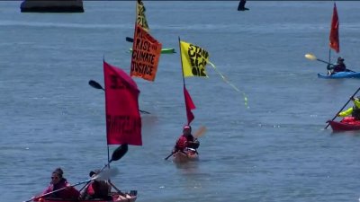 ‘Kayak-tivists' take Chevron protest out onto the Bay by Richmond