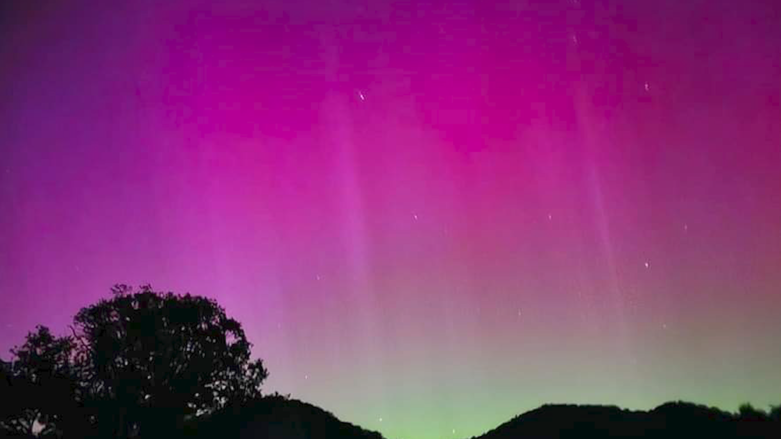 Northern lights, aurora borealis seen from San Diego County mountains