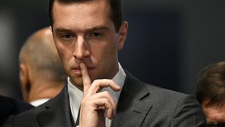 French far-right Rassemblement National (RN) party President and lead MEP Jordan Bardella (C) attends a visit to the Eurosatory land and airland defence and security trade fair, at the Paris-Nord Villepinte Exhibition Centre in Villepinte, north of Paris, on June 19, 2024.