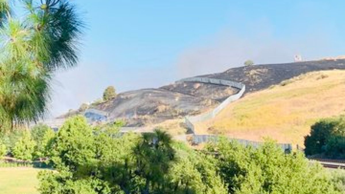 Firefighters Battle Brush Fire In San Jose Nbc Bay Area