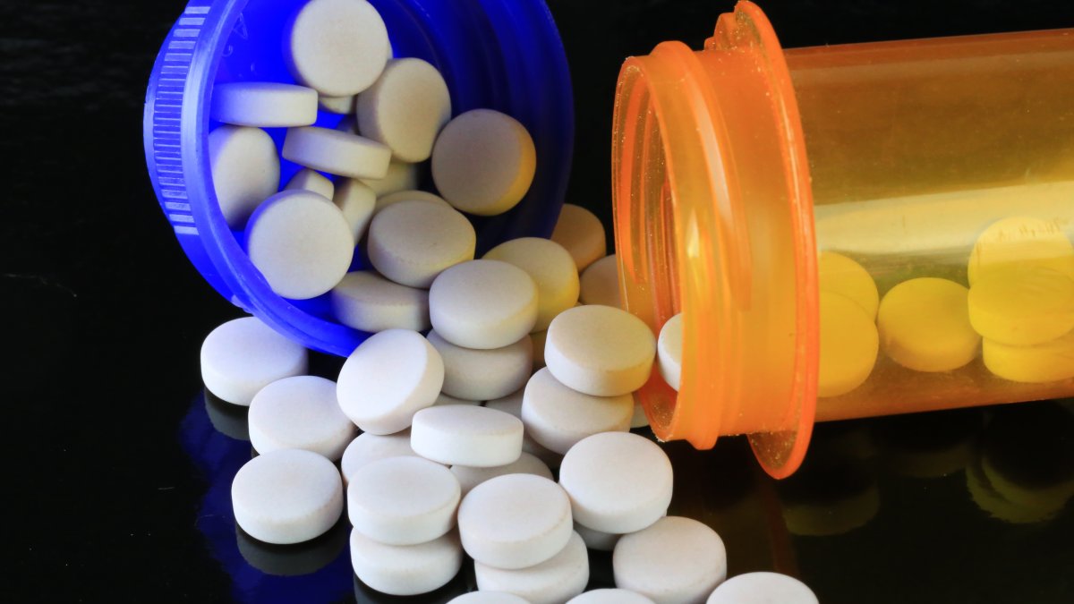 SF Overdose Deaths Hit Record Lows — But a New Counterfeit Pill Threat Is Targeting Teens Online