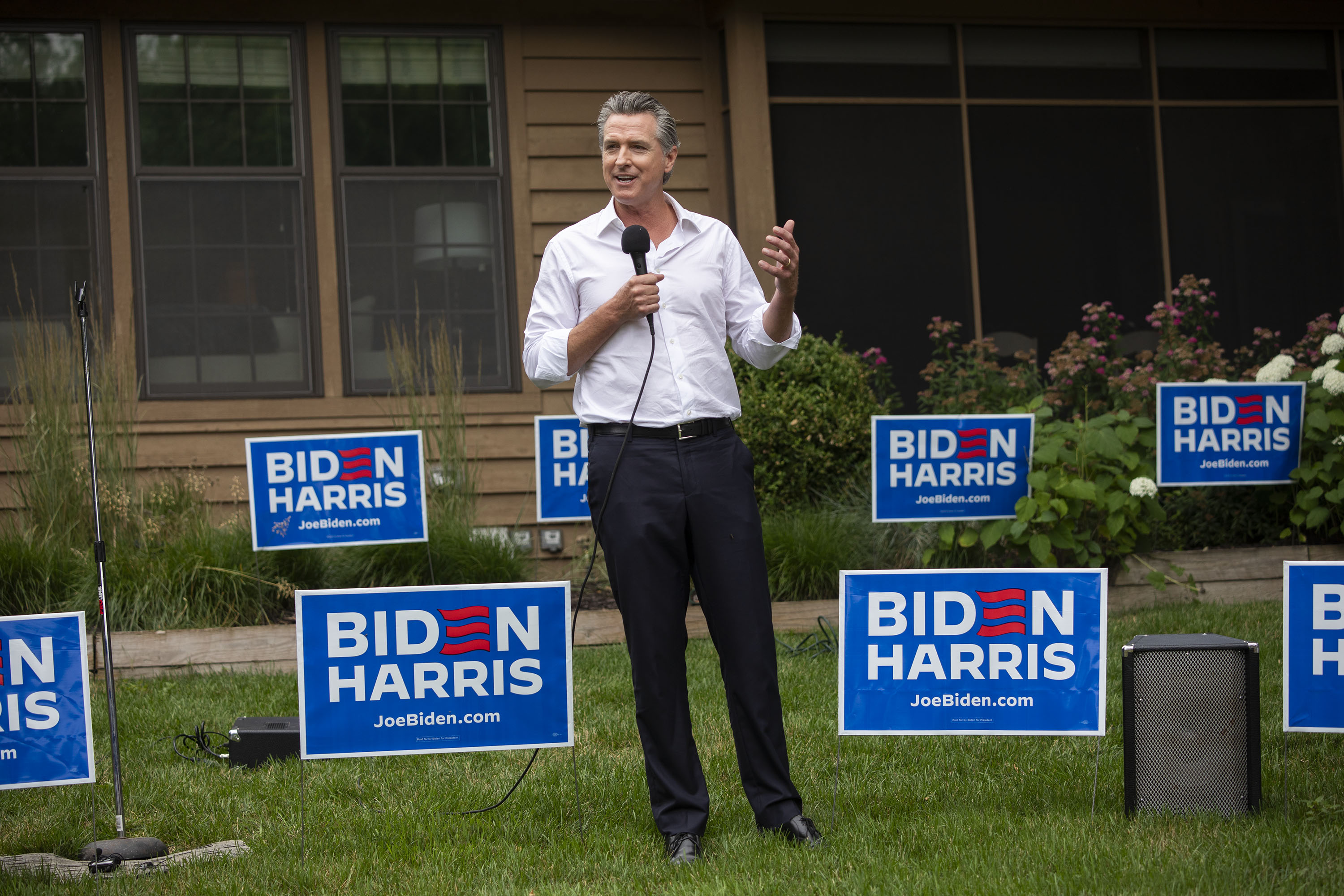 Newsom touts his support for Biden and sidesteps replacement talk – NBC ...