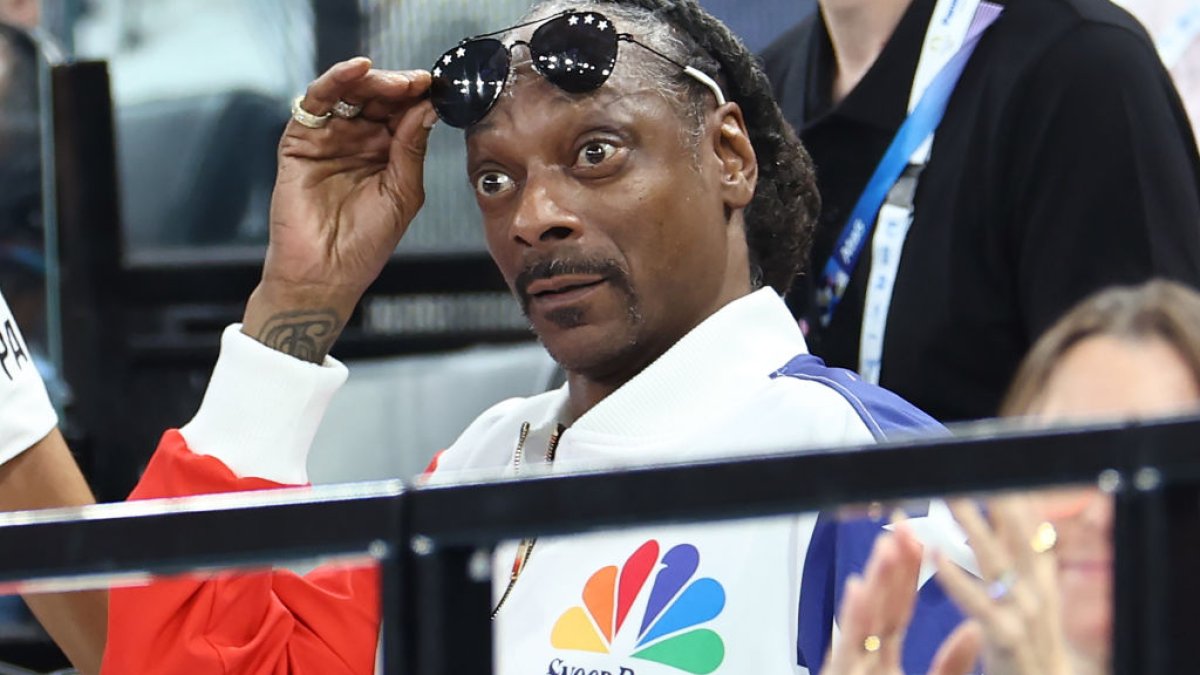 How Snoop Dogg became a fixture of the Paris Olympics NBC Bay Area