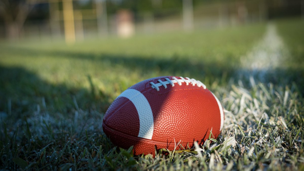 Alabama high school football player dies after critical game injury ...