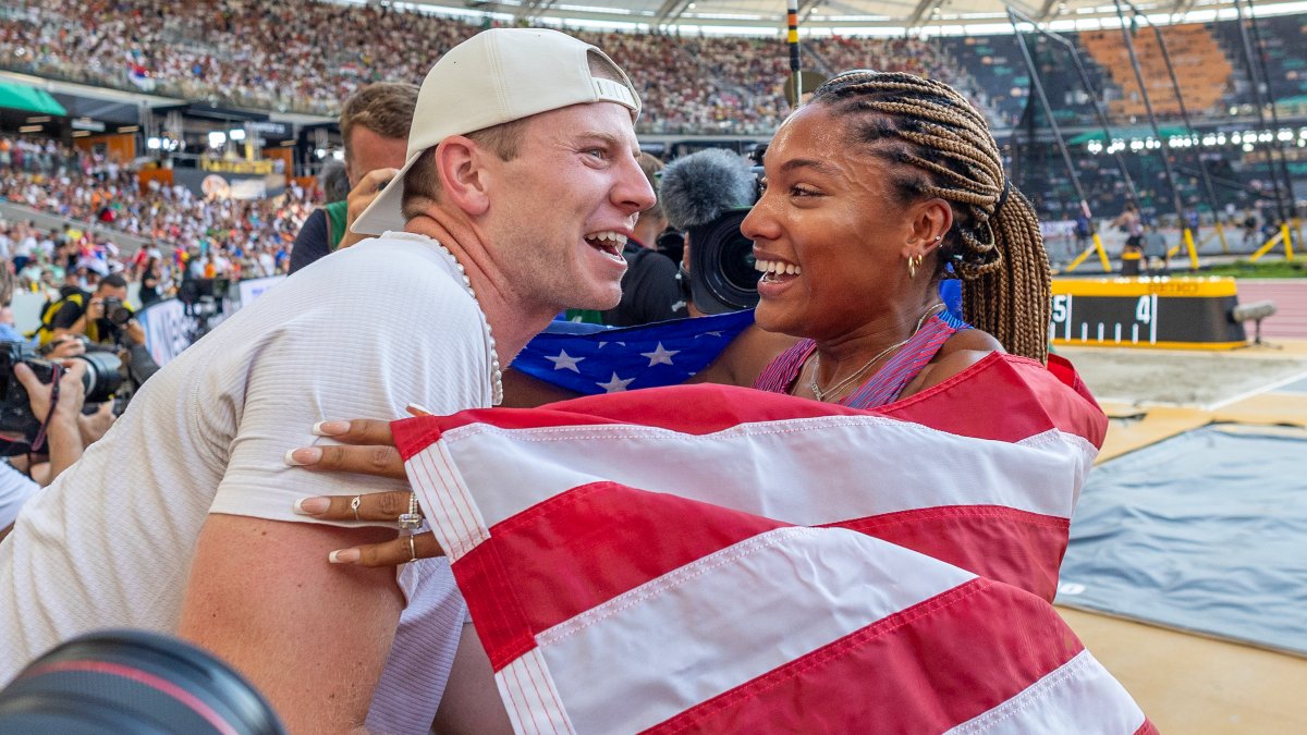 Tara DavisWoodhall and Hunter Woodhall are an Olympic power couple