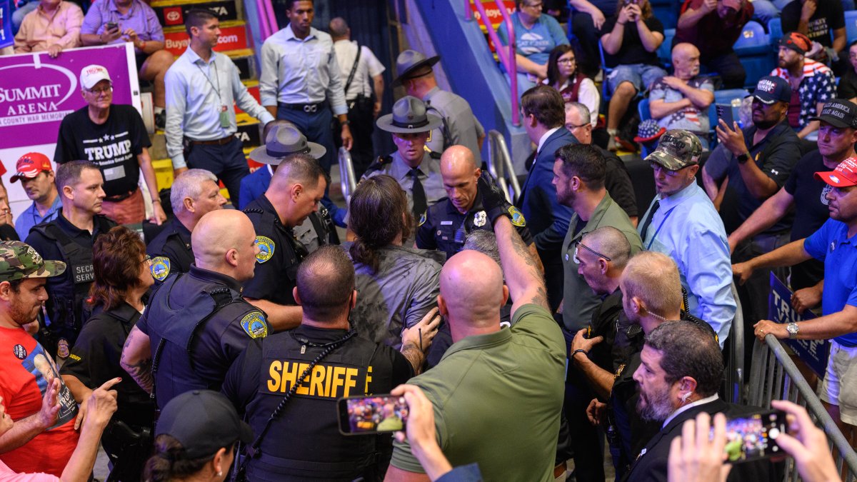 Man subdued with Taser at Trump rally to face charges – NBC Bay Area