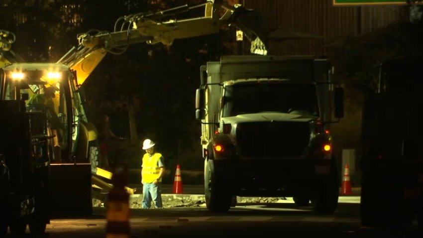 Crews work late Thursday on a water main break in Mountain View. (Aug. 29, 2024)