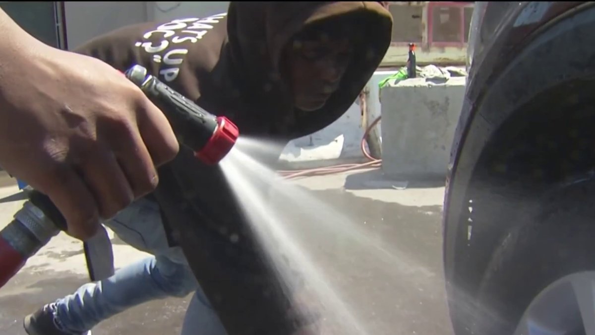 ‘Anybody can change’: Oakland youth start car wash business to get out of troubled path