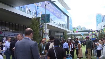 Dreamforce Day 2: A look at how the conference is giving SF a boost