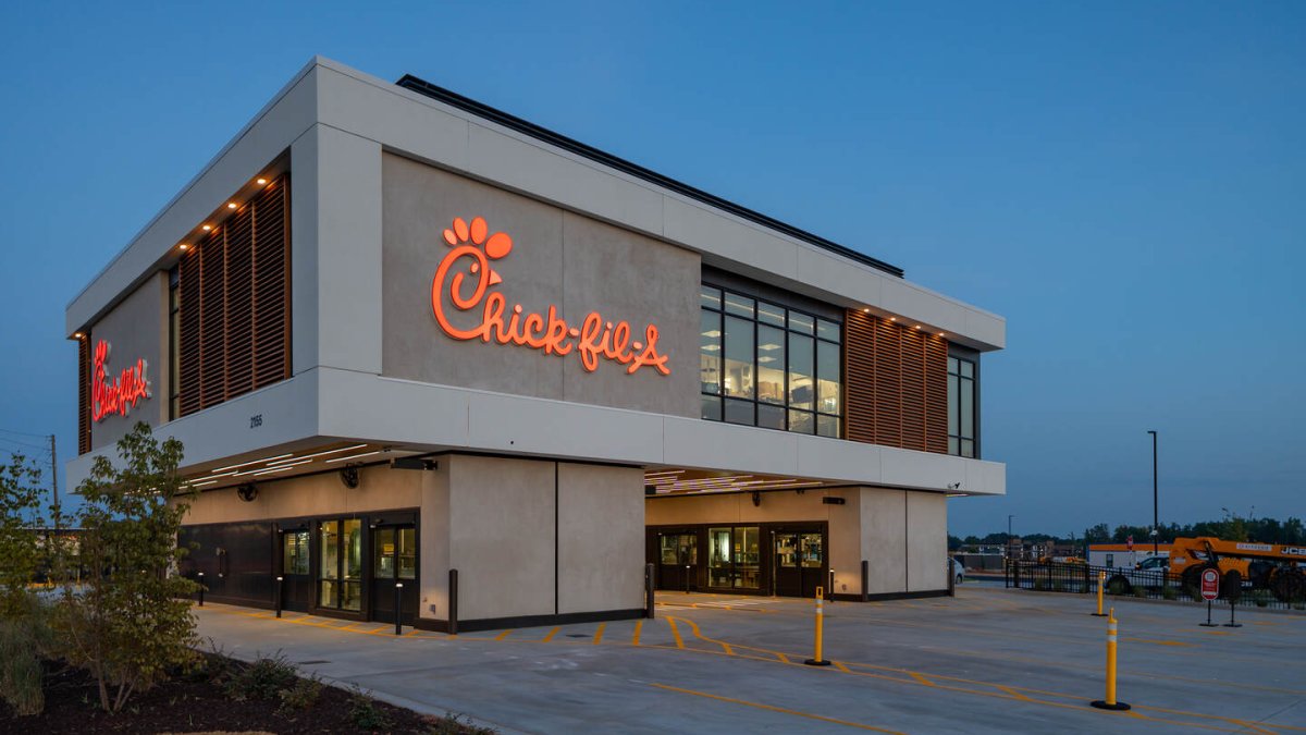 ChickfilA opens ‘elevated drivethru’ restaurant NBC Bay Area