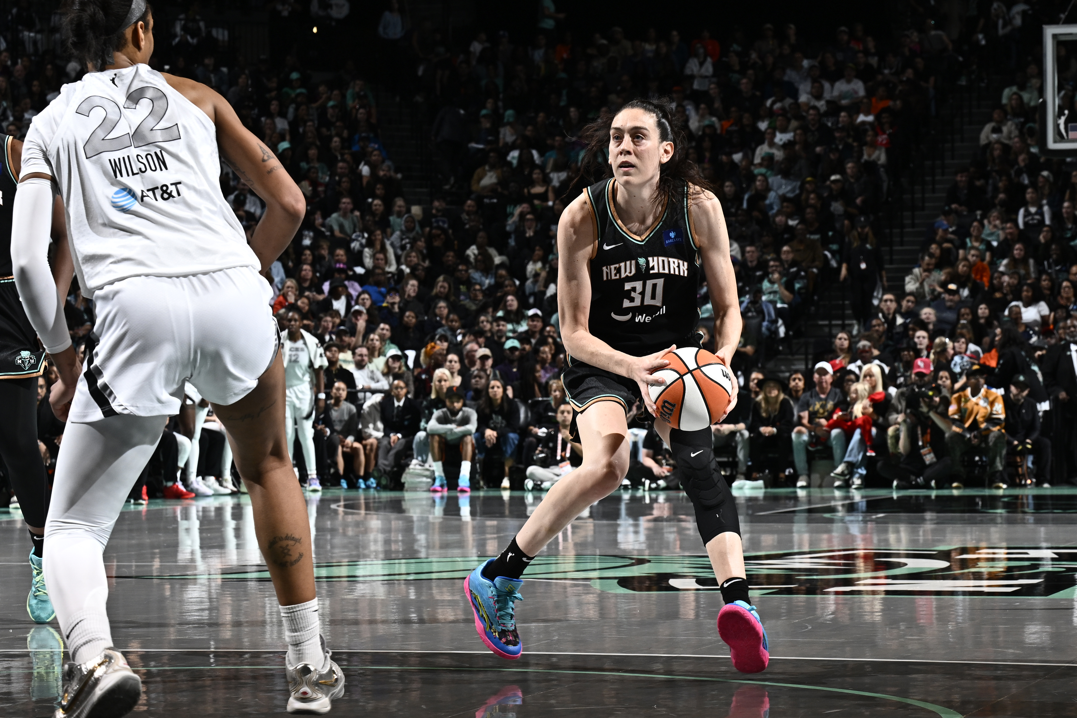 breanna stewart dunk