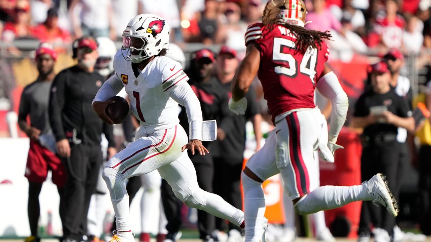 SANTA CLARA, CALIFORNIA – OCTOBER 06: Kyler Murray #1 of the Arizona Cardinals runs with the ball during the fourth quarter against the San Francisco 49ers at Levi’s Stadium on October 06, 2024 in Santa Clara, California. (Photo by Thearon W. Henderson/Getty Images)