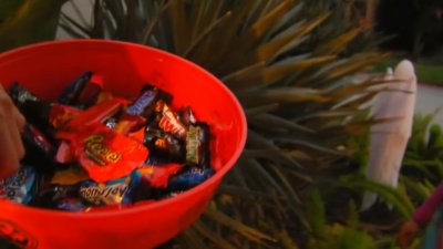 Halloween treats have some on edge over food allergies