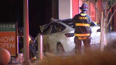 Tesla crashes into Fremont apartment complex, causes fire