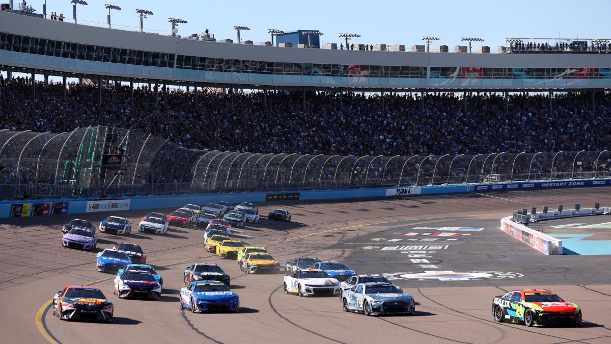 NASCAR at Phoenix Schedule, TV info, picks for Championship Race NBC