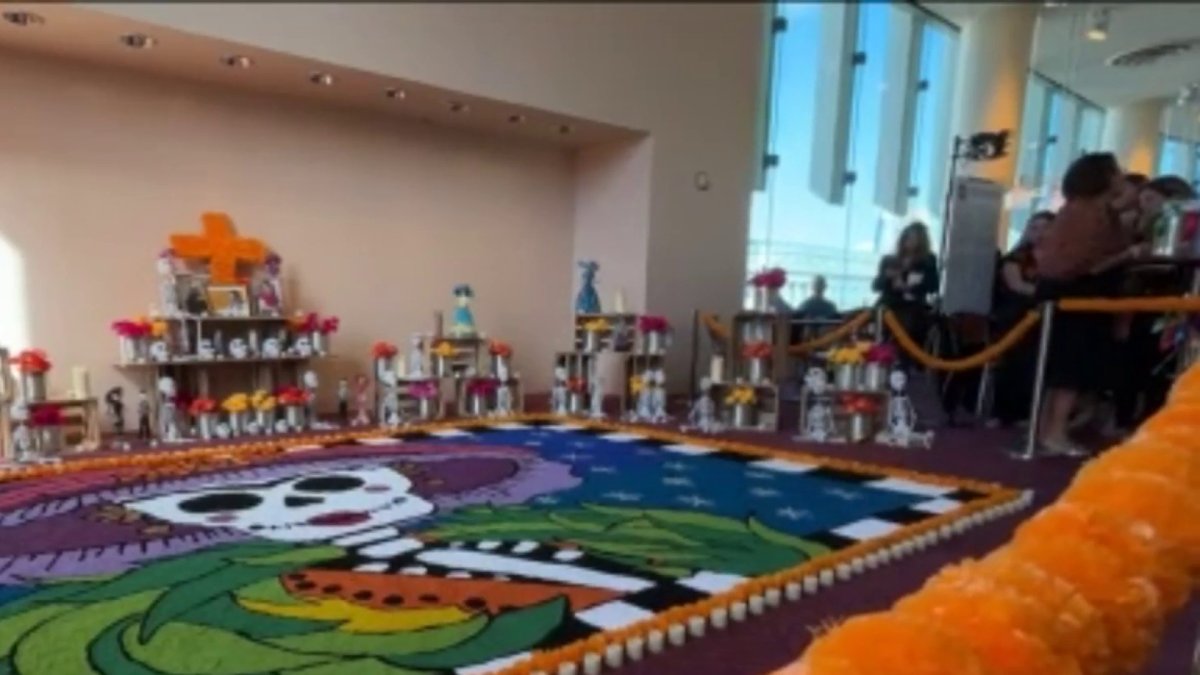 San Francisco Symphony hosts ‘Dia de los Muertos' event