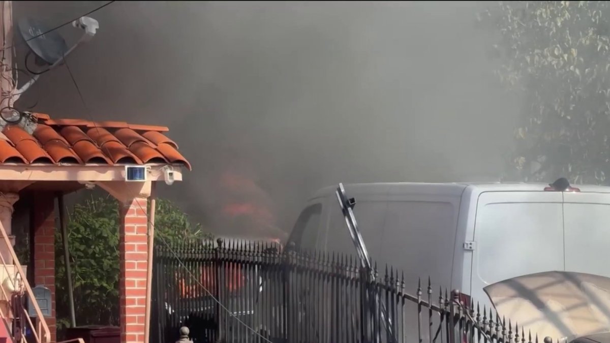 13 people displaced following residential fire in Oakland – NBC Bay Area