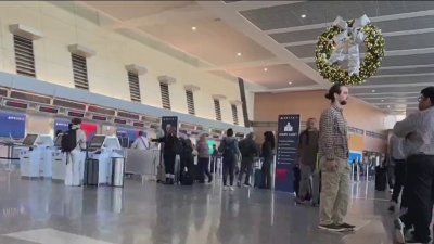 Early Thanksgiving travel rush begins