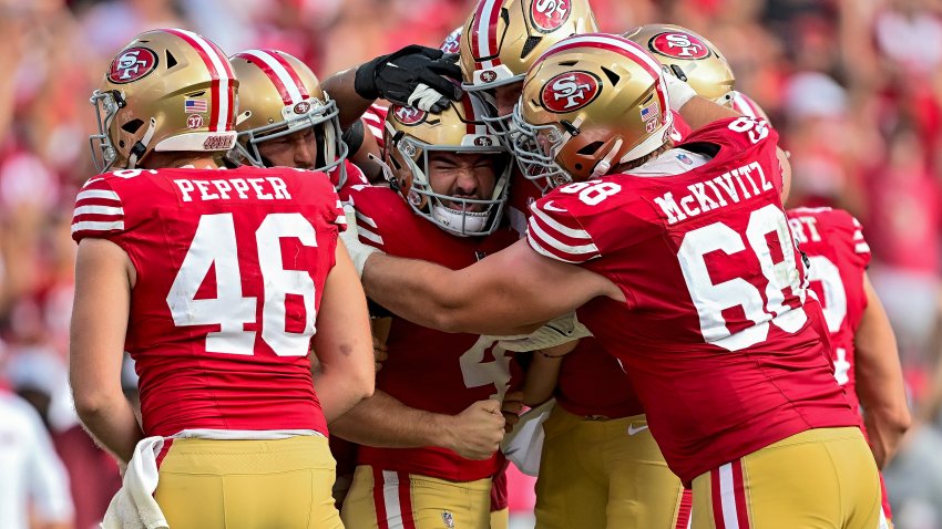 TAMPA, FLORIDA – NOVEMBER 10: Jake Moody #4 of the San Francisco 49ers celebrates with teammates after scoring the game winning field goal during the fourth quarter against the Tampa Bay Buccaneers at Raymond James Stadium on November 10, 2024 in Tampa, Florida. (Photo by Julio Aguilar/Getty Images)