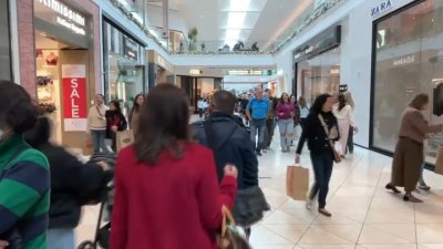 Crowds pack Bay Area stores for post-Christmas returns and shopping