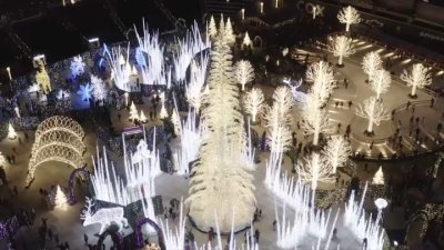 Watch: Final showing of Enchant Christmas at PayPal Park