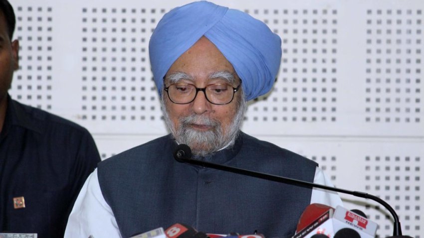 Manmohan Singh at podium