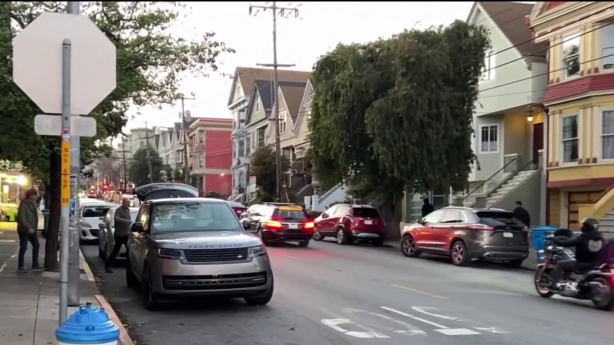 SF community raises concerns after naked man seen walking, following children