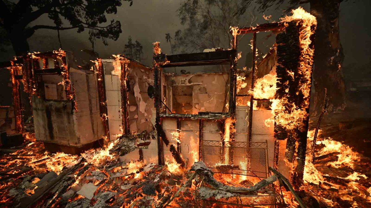 ‘It’s just not enough’: Chief on fighting Eaton Fire – NBC Bay Area