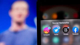 [CNBC] Meta CEO Mark Zuckerberg considered spinning off Instagram from Facebook in 2018: FTC trial