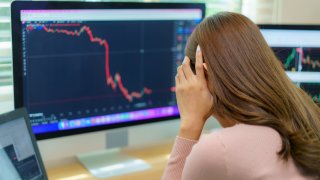 [CNBC] 3 ways to keep your emotions in check amid tariff stress and recession fears: ‘Worrying doesn’t help,’ behavioral finance expert says